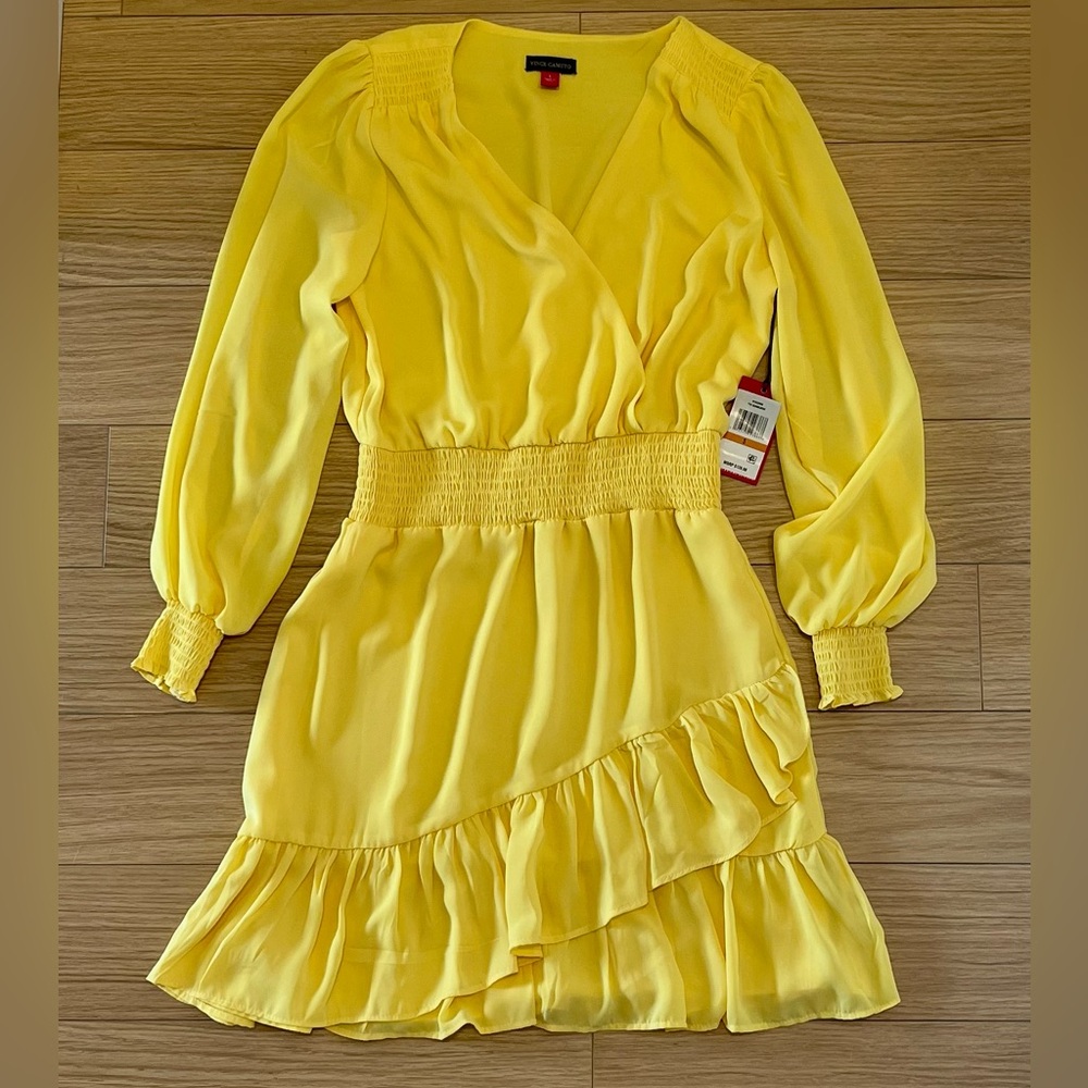 NWT! VINCE CAMUTO SUNBURST women’s dress, Sz Small